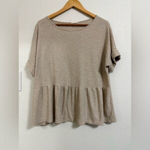 ☁️Entro Casual Beige Top☁️